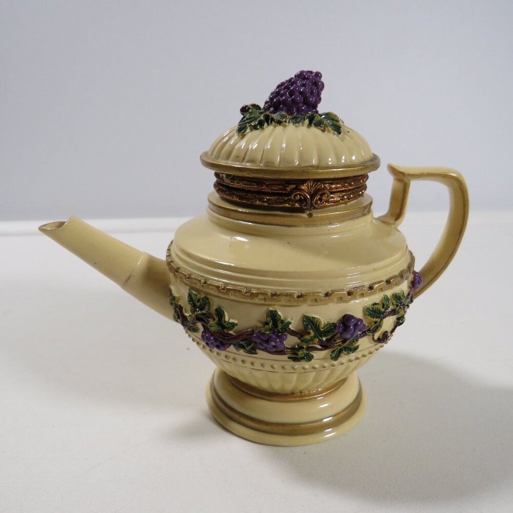 Nini Vineyard Tea Pot Trinket Box 6-47